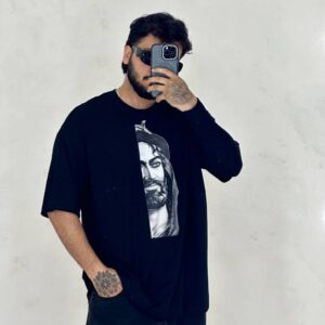 تیشرت یقه گرد چاپی طرح شمایل امام عباس